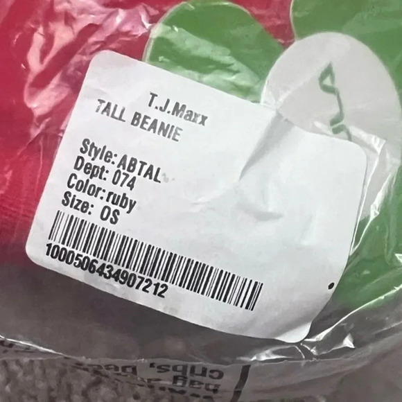 BULA Tall Ruby Red Beanie - Picture 6 of 7